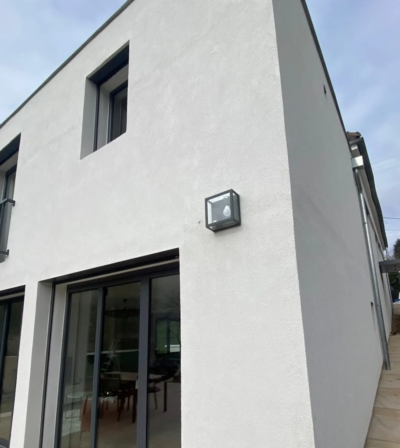 Pignon de la maison, ravalement à Garches, après travaux